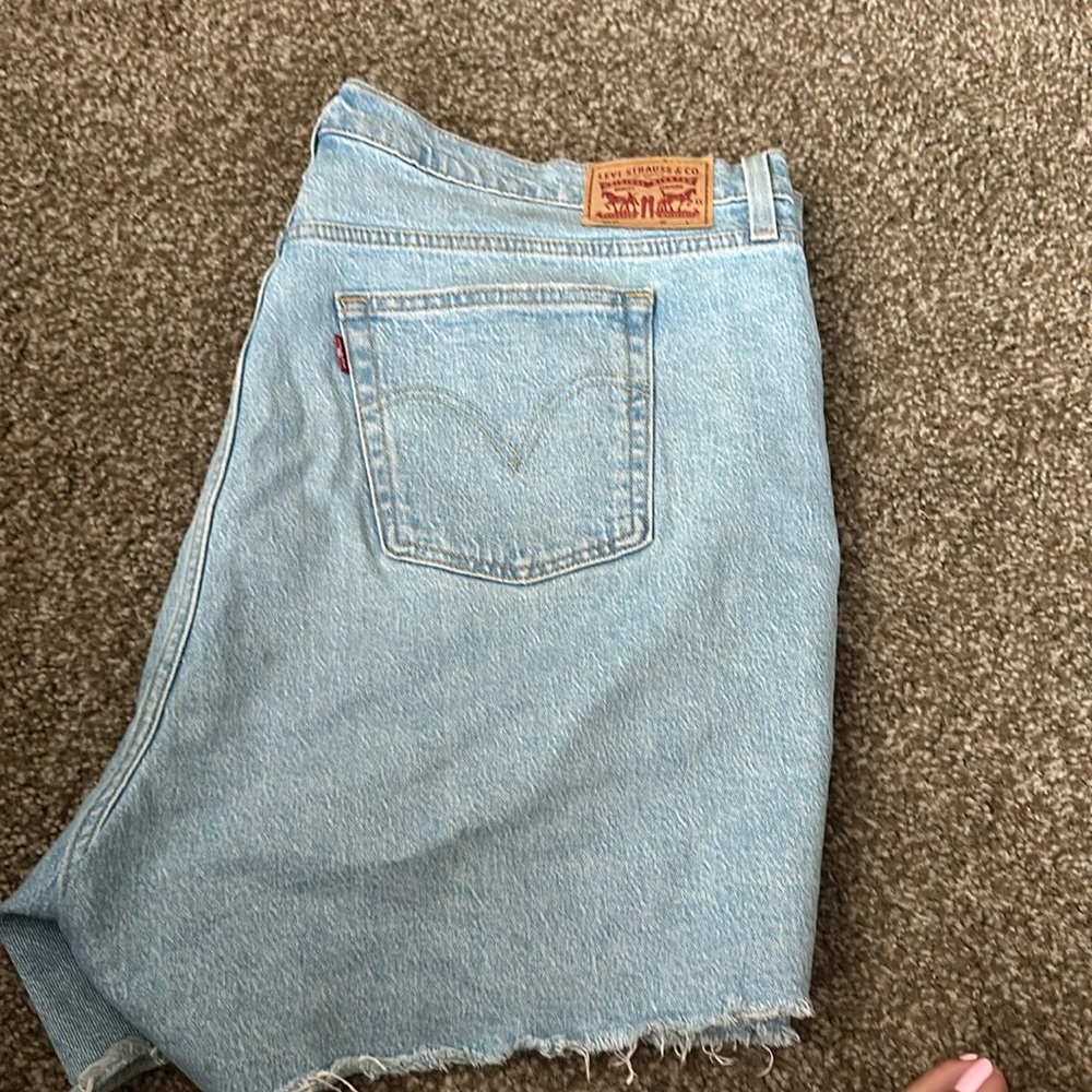 Super cute basically brand new Levi 501 Jean shorts.